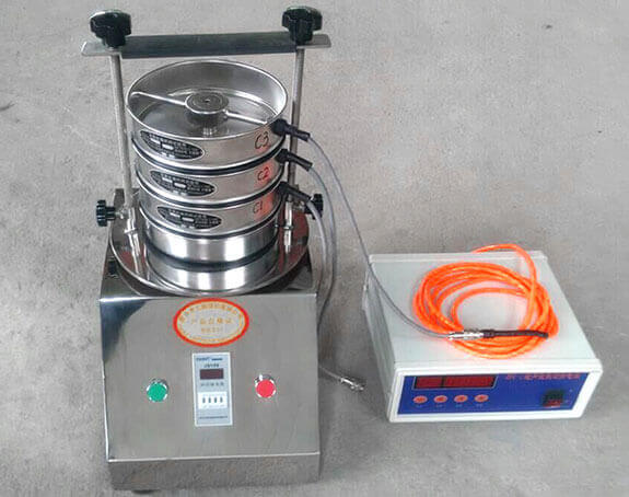 3個超聲波換能器+超聲波控制箱+試驗(yàn)篩展示